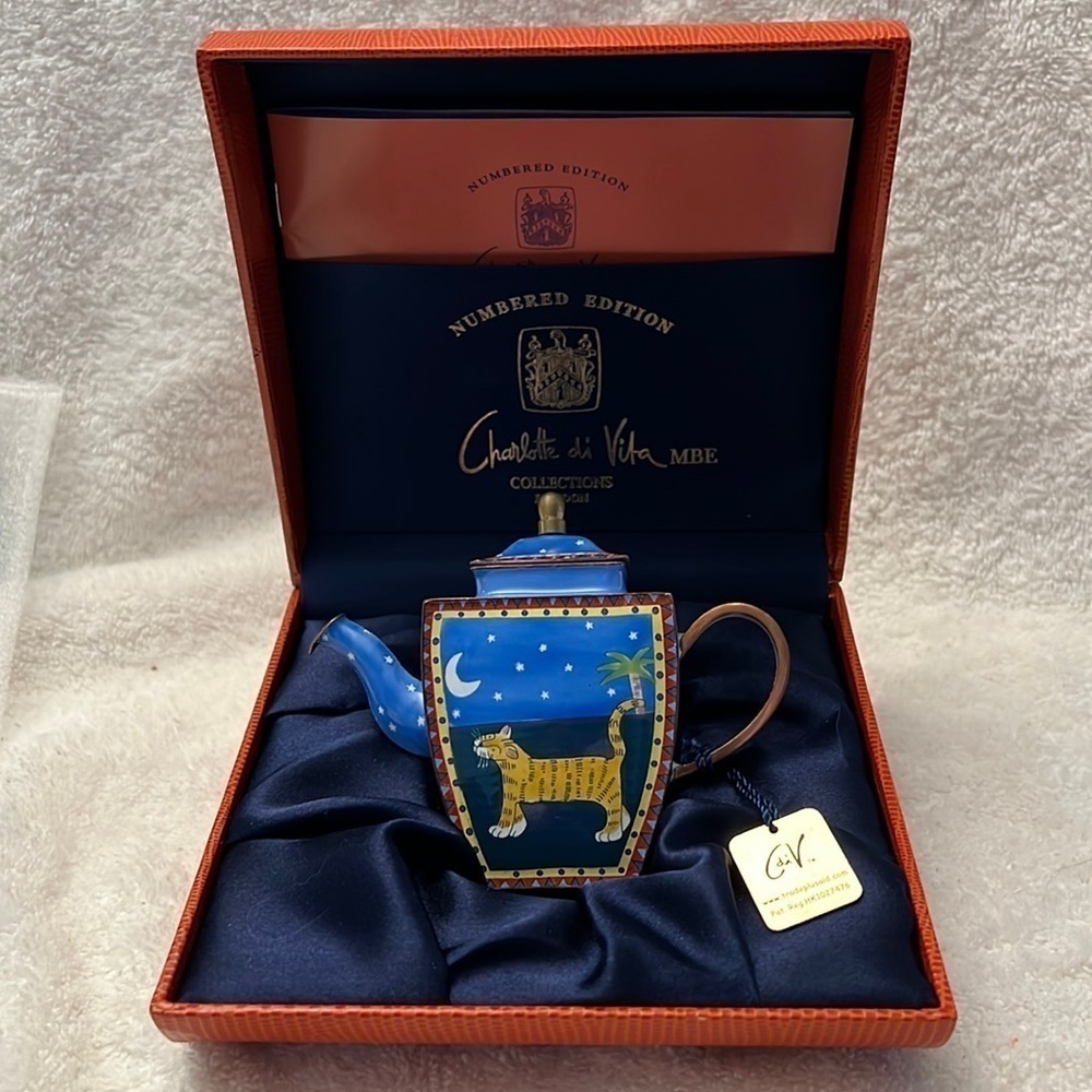 TEAPOT mini ART enamel TIGER Still of the Night Charlotte di Vita NIB